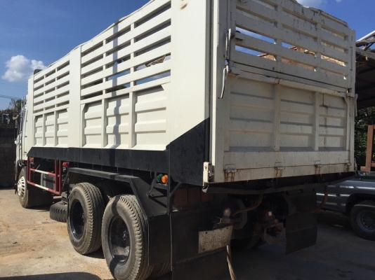 ขายด่วนสิบล้อดั้มสองเพลา เมกก้า 260แรง ปี49 รถสวยใช้น้อยไม่ช้ำ ไม่เคยวิ่งดินเลย