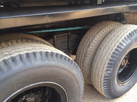 ขายด่วนสิบล้อดั้มสองเพลา เมกก้า 260แรง ปี49 รถสวยใช้น้อยไม่ช้ำ ไม่เคยวิ่งดินเลย