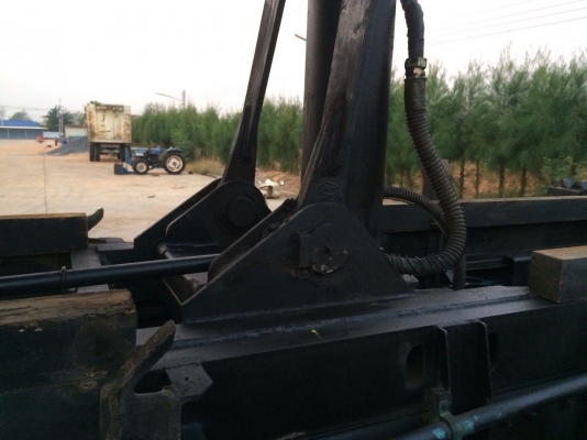 ขายด่วนสิบล้อดั้มสองเพลา เมกก้า 260แรง ปี49 รถสวยใช้น้อยไม่ช้ำ ไม่เคยวิ่งดินเลย