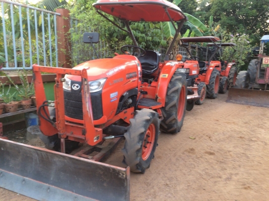 ขายรถไถ KUBOTA   L3608 รถไร่ พร้อมดันหน้าช้าง ราคา 300,000
