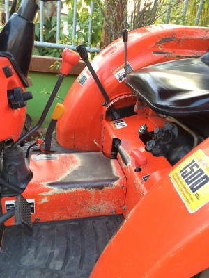 ขายรถไถ KUBOTA   L3608 รถไร่ พร้อมดันหน้าช้าง ราคา 300,000
