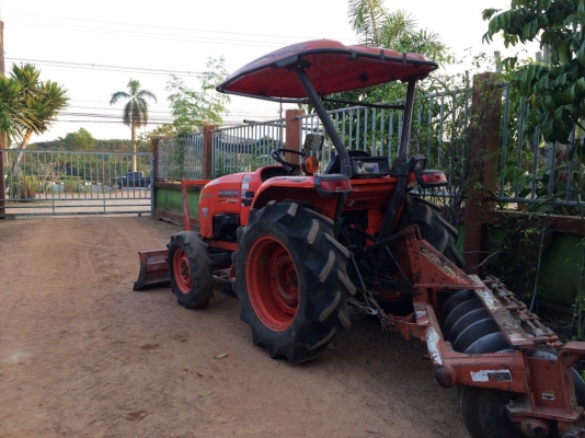 ขายรถไถ KUBOTA   L3608 รถไร่ พร้อมดันหน้าช้าง ราคา 300,000