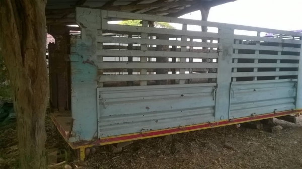 ขายกระบะเหล็กไม่ดั้ม ยาว 6 เมตร สภาพสวยไม่ผุ ยกใส่รถได้เลย ขายกระบะเหล็กไม่ดั้ม ยาว 6 เมตร สภาพสวยไม่ผุ ยกใส่รถได้เลย