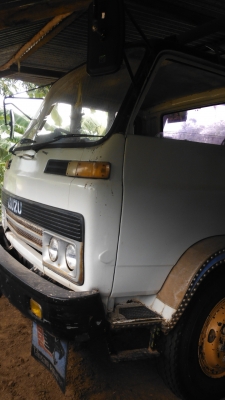 ขาย โคมัตสุ PC120 รุ่น 3 พร้อมรถขนย้าย 10 ล้ออีซูซุ