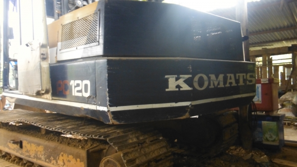 ขาย โคมัตสุ PC120 รุ่น 3 พร้อมรถขนย้าย 10 ล้ออีซูซุ