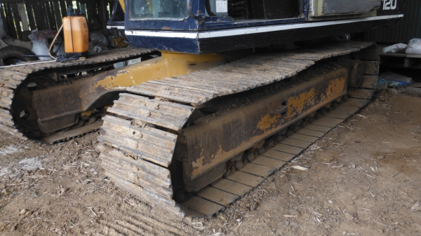 ขาย โคมัตสุ PC120 รุ่น 3 พร้อมรถขนย้าย 10 ล้ออีซูซุ