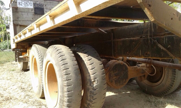 ISUZU TX 165 HP 6BD1 รถหัวยาวสิบล้อเพลาเดียว เทรลเลอร์ท้ายลาดขึ้นรถแบ็คโฮร PC 120,PC 150 ได้เลยไม่มีปัญหาครับ เครื่องแรงดีไม่มีเยิ้ม หัวเก๋งไม่ผุภายในเก๋งคอนโซลครบพร้อม พวงมาลัยธรรมดา ช่วงล่างคัชซีไม่ผุสภาพดีมาก ยาง 10 เส้นสภาพดีประมาณ 70\% พร้อมลากพร้อมบร ISUZU TX 165 HP 6BD1 รถหัวยาวสิบล้อเพลาเดียว เทรลเลอร์ท้ายลาดขึ้นรถแบ็คโฮร PC 120,PC 150 ได้เลยไม่มีปัญหาครับ เครื่องแรงดีไม่มีเยิ้ม หัวเก๋งไม่ผุภายในเก๋งคอนโซลครบพร้อม พวงมาลัยธรรมดา ช่วงล่างคัชซีไม่ผุสภาพดีมาก ยาง 10 เส้นสภาพดีประมาณ 70\% พร้อมลากพร้อมบร
