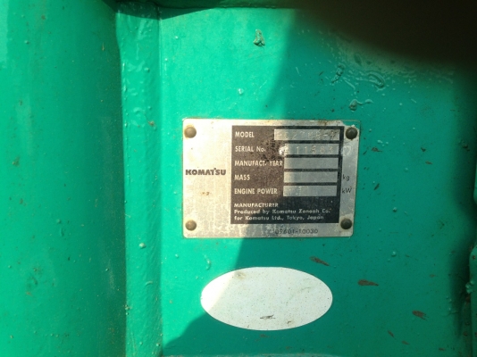 KOMATSU pc27mr1