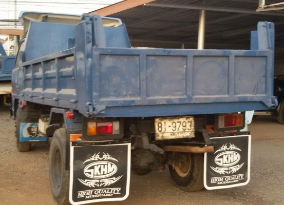 หกล้อดั้ม อีซูซุ NPR115แรง ห้างเกียร์สั้น สภาพดีสวยๆพร้อมใช้งาน ทะเบียนพร้อมโอน