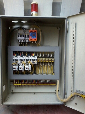 ตู้คอนโทรล สภาพดี ตู้คอนโทรล สภาพดี