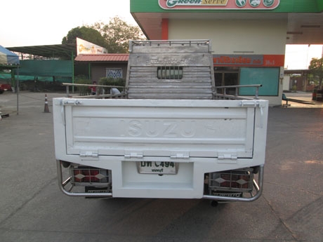 ISUZU NKR 58 E หัวการ์ตูน ป้ายเล็กไม่ติดเวลา กระบะแสตนเลศ