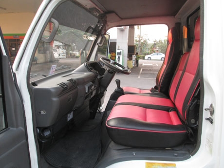 ISUZU NKR 58 E หัวการ์ตูน ป้ายเล็กไม่ติดเวลา กระบะแสตนเลศ