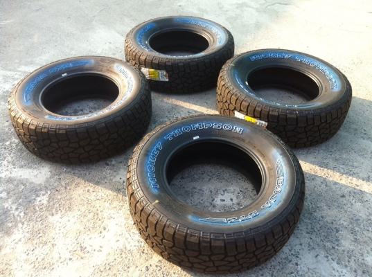 ขายยางขอบ 17 Mickey Thompson STZ ขนาด 265 70 r17