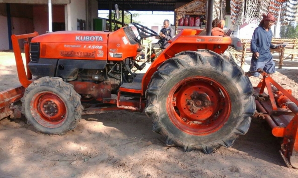 45แรงครับ เล่มทะเบียนพร้อมโอน ขายถูกครับ อุปกรณ์3ชิ้นใบดัน.ผาน.โรตารี่