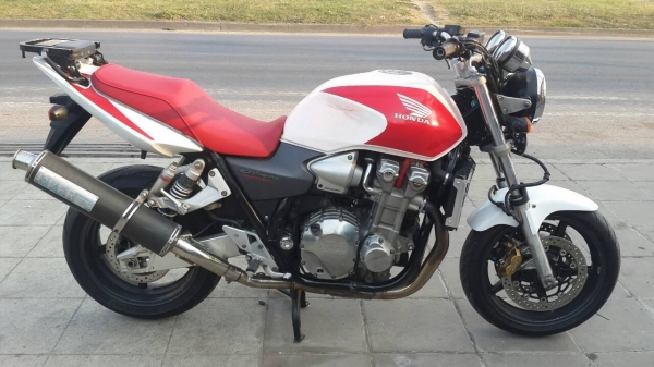 ขาย ประกอบใหม่  cb1300 ปี 2004 หัวฉีด