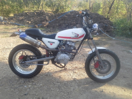 ขายcg 200 ขับดี มีทะเบียนเอกสารพร้อมโอน ขาดต่อหลายปี