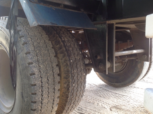 ขายหางสองเพลาสามมิตร ปี 51