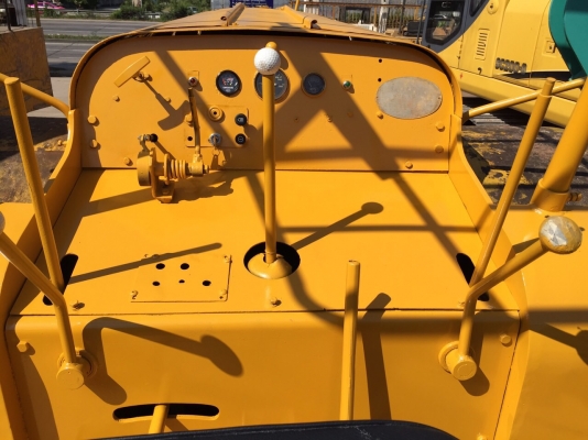 ต้องการขายรถบด3ล้อเหล็กSAKAI KD7610 พร้อมใช้งาน