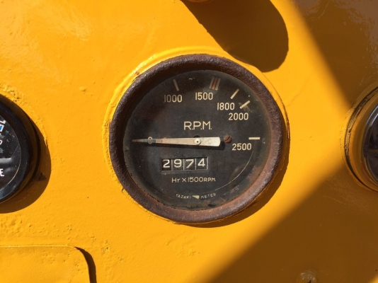 ต้องการขายรถบด3ล้อเหล็กSAKAI KD7610 พร้อมใช้งาน