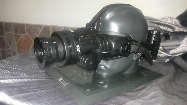 กล้องมองกลางคืนnight vision goggleจาก8500เหลือ 7000 ด่วนๆ ร้อนเงินครับ