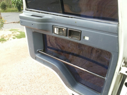 10ล้อหัวลาก2เพลาร็อคกี้..วางเครื่อง340แรง อินเตอร์คูลเลอร์ รถสวยมากๆ สวยหาตัวเทียบยาก.....