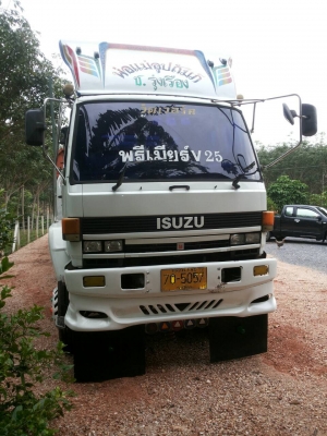 10ล้อหัวลาก2เพลาร็อคกี้..วางเครื่อง340แรง อินเตอร์คูลเลอร์ รถสวยมากๆ สวยหาตัวเทียบยาก.....