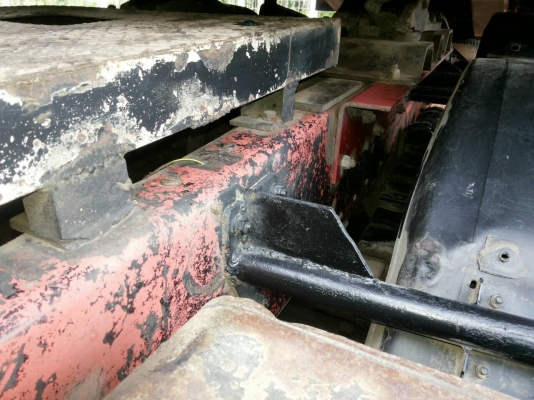 10ล้อหัวลาก2เพลาร็อคกี้..วางเครื่อง340แรง อินเตอร์คูลเลอร์ รถสวยมากๆ สวยหาตัวเทียบยาก.....