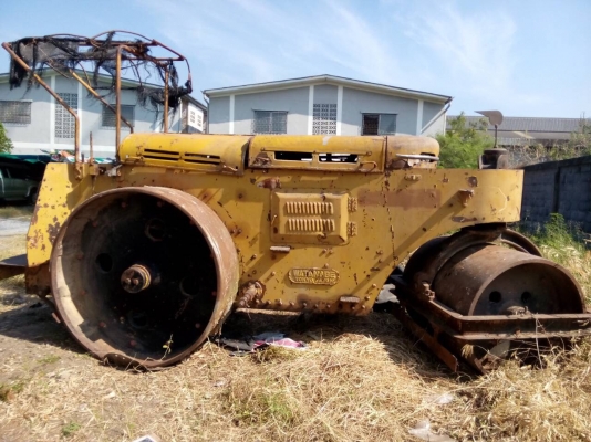 ต้องการรถบด3ล้อเหล็กWATANABE WMB8 พร้อมใช้งาน ทำสี