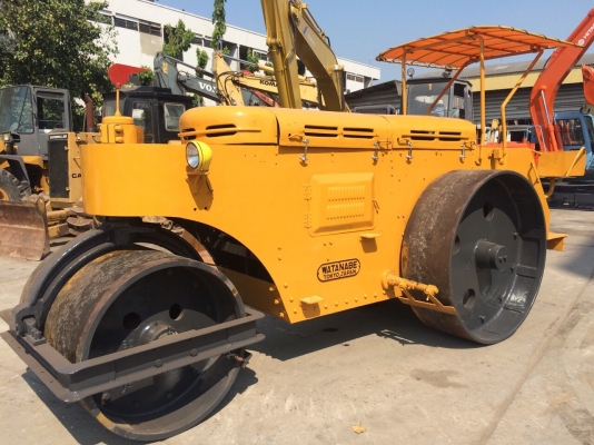 ต้องการรถบด3ล้อเหล็กWATANABE WMB8 พร้อมใช้งาน ทำสี