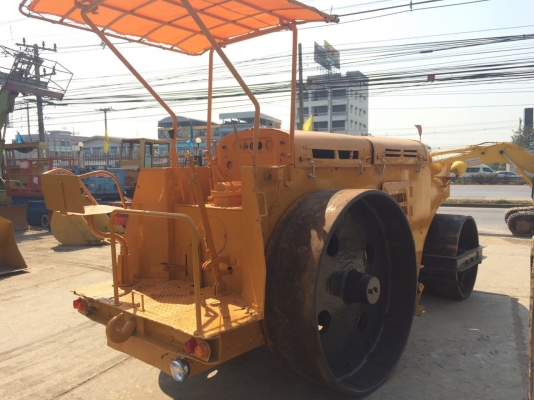 ต้องการรถบด3ล้อเหล็กWATANABE WMB8 พร้อมใช้งาน ทำสี