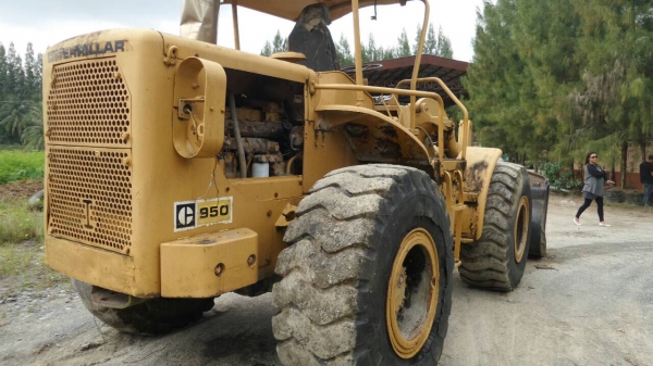 รถตักล้อยาง 950 ดิสเบรค4ล้อ เอกสาร อินวอยล์ รถสภาพดี พร้อมใช้..