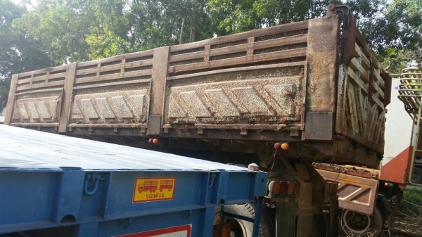 (มี2หาง)หางเทเลอร์ เซมิดั้มของสามมิตร ปี*39 ยาว8.50ม.ใช้งานปกติ ยางสวย