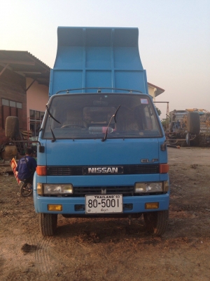 ขายด่วน!!!!!6ล้อตั้ม พร้อมใช้งาน