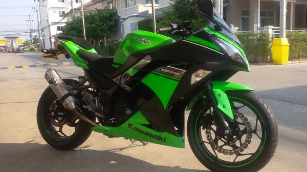 ขาย Kawasaki 2013 Ninja 250 R สีเขียว