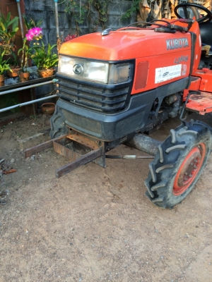 รถไถคูโบต้าฉลองตรุษจีน ราคาพิเศษ L2808  ราคา 145000