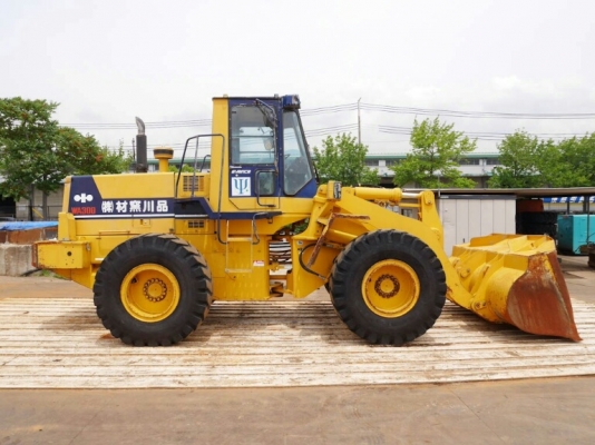 รถตักล้อยาง WA300-1-31046 รถตักล้อยาง WA300-1-31046