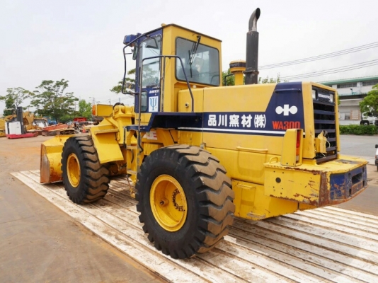 รถตักล้อยาง WA300-1-31046 รถตักล้อยาง WA300-1-31046