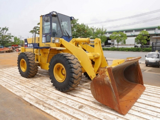 รถตักล้อยาง WA300-1-31046 รถตักล้อยาง WA300-1-31046