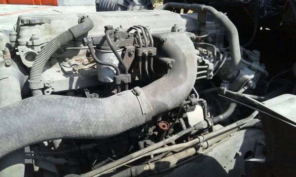 ขาย รถบรรทุก HINO 6 ล้อ 220 แรง ปี2548