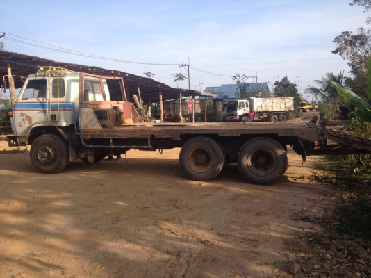 ราคา 670,000 ต่อรองขายรถสิบล้อเทเลอร์ ท้ายลาด บรรทุกแบ็คโฮ nissan  Ud cw41m 265 เทอร์โบ รถพร้อมใช้งาน