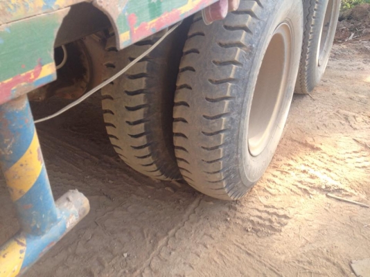 ราคา 670,000 ต่อรองขายรถสิบล้อเทเลอร์ ท้ายลาด บรรทุกแบ็คโฮ nissan  Ud cw41m 265 เทอร์โบ รถพร้อมใช้งาน