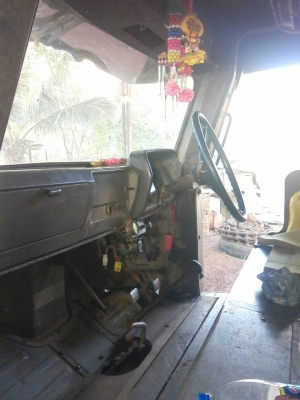 ขายเทรลเลอร์หน้ายาว 10ล้อ2เพลา เครื่อง6BD1 165แรง เครื่องดี คัชซีสวย สภาพพร้อมใช้งาน เอกสารพร้อมโอน สนใจโทร 090-8588220คุณนะ ID:narong498 หรือ www.truck.in.th/498 หรือfb:ณรงค์ ซื้อขายรถมือสอง(เว็บไซต์ส่วนตัว)