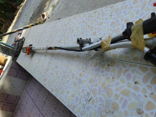 ขายเลื่่อยติดหางเครื่่องตัดหญ้า