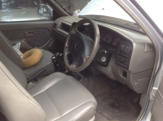 Isuzu 3.0 ปี2001