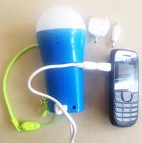 ขายไฟฉายพลังงานแสงอาทิตย์พร้อมPOWER BANK ในตัว