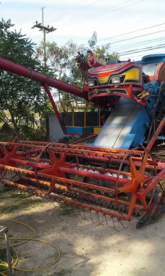 ขายรถเกี่ยวข้าวไทยเส็ง2คัน พร้อมเทรเลอร์MITSUBISHI 1คัน รถเกี่ยวข้าวไทยเส็ง เครื่่องHO7D 195เทอร์โบ ตัวเดิน10HT ปั้ม23ไดกิ้น เครื่องดี ช่วงล่างดี พร้อมทำงาน รถเทรลเลอร์MITSUBISHI FN515 165แรง 1เพลา เครื่องดี คัชซีสวย  สภาพพร้อมใช้งาน เอกสารพร้อมโอน จัดไฟแ