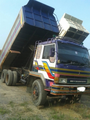 ขายดั๊มMITSUBISHI TD195 แรงม้า สภาพสวยพร้อมใช้ ราคาต่อรองได้ ติดต่อได้ที่คุณ อ๊อฟ พิจิตร 086-737-9991