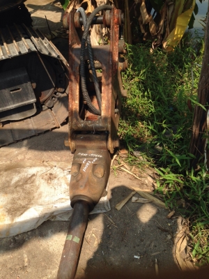 ขายหัวกระแทกใส่รถขุดขนาด 60  NPK H4X  สภาพสวย นำเข้าจากญี่ปุ่นยังไม่ได้ใช้งานในไทย