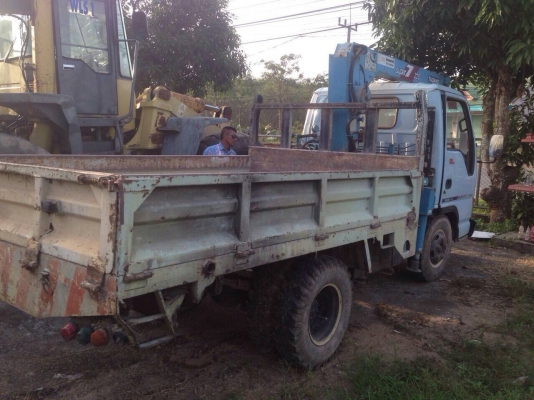 ขายรถบรรทุก 6 ล้อกระบะคาร์โก้ติดเครน TANADO 2.2 ตัน ISUZU NKR 88 แรงม้า กระบะยาว 3.50 เมตร ราคา 420000