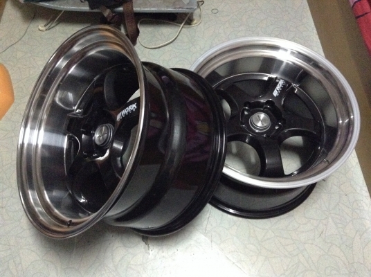 แม็ก 18 นิ้ว